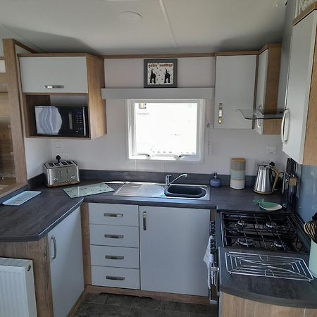 Visma Caravan Llanddwywe Exterior foto